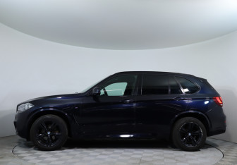 Подержанный автомобиль BMW X5 2017 года (9 фото)