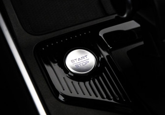 Подержанный автомобиль Haval H3 2024 года (19 фото)