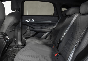 Подержанный автомобиль Haval F7 2024 года (13 фото)