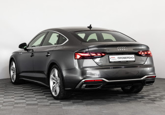 Подержанный автомобиль Audi A5 Liftback 2021 года (9 фото)