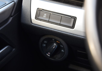 Подержанный автомобиль Volkswagen Multivan 2020 года (24 фото)