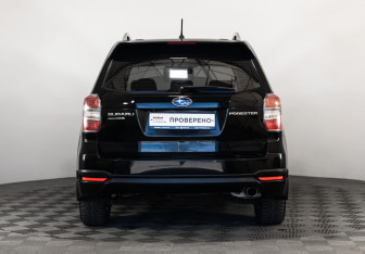 Подержанный автомобиль Subaru Forester Suv 2013 года (6 фото)