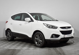 Подержанный автомобиль Hyundai ix35 2015 года (3 фото)