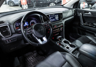Подержанный автомобиль Kia Sportage 2021 года (14 фото)