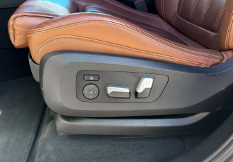 Подержанный автомобиль BMW X5 2019 года (12 фото)