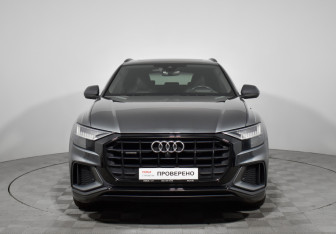Подержанный автомобиль Audi Q8 2019 года (2 фото)
