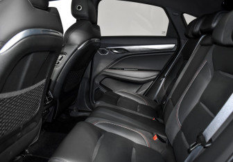 Подержанный автомобиль Geely Tugella 2022 года (14 фото)