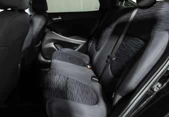 Подержанный автомобиль Hyundai Solaris Sedan 2015 года (10 фото)