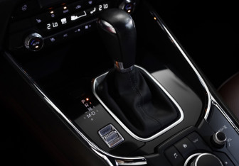 Подержанный автомобиль Mazda CX-9 2019 года (20 фото)