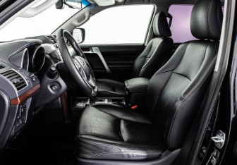 Подержанный автомобиль Toyota Land Cruiser Prado 2014 года (22 фото)