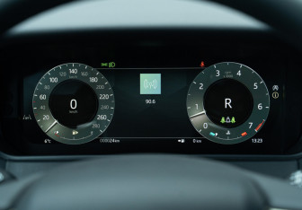 Новый Land Rover Range Rover Velar 2025 (13 фото)