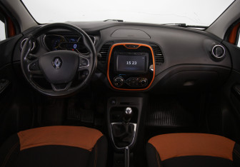 Подержанный автомобиль Renault Kaptur 2016 года (9 фото)