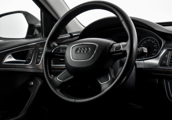Подержанный автомобиль Audi A6 Sedan 2013 года (17 фото)