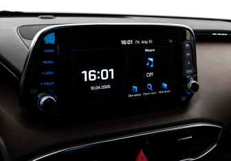 Подержанный автомобиль Hyundai Santa Fe 2018 года (14 фото)