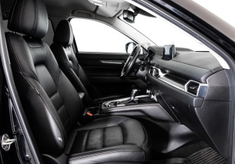 Подержанный автомобиль Mazda CX-5 2021 года (21 фото)