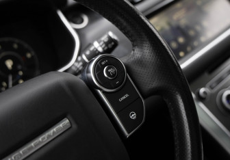 Подержанный автомобиль Land Rover Range Rover Sport 2017 года (18 фото)