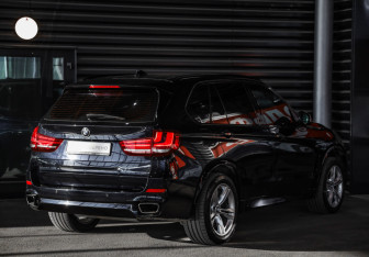 Подержанный автомобиль BMW X5 2017 года (6 фото)
