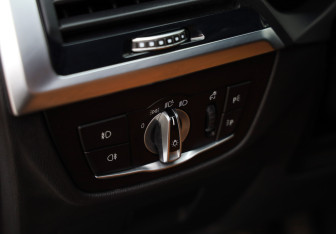 Подержанный автомобиль BMW X4 2020 года (26 фото)