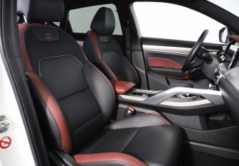 Подержанный автомобиль Geely Coolray 2023 года (11 фото)