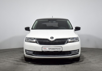 Подержанный автомобиль Skoda Rapid Liftback 2017 года (2 фото)