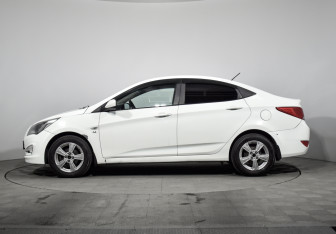 Подержанный автомобиль Hyundai Solaris Sedan 2016 года (8 фото)