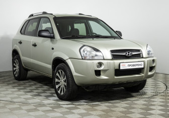 Подержанный автомобиль Hyundai Tucson 2008 года (3 фото)