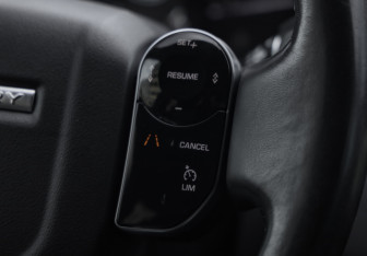 Подержанный автомобиль Land Rover Discovery 2019 года (15 фото)