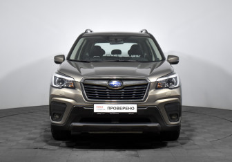 Подержанный автомобиль Subaru Forester Suv 2019 года (2 фото)
