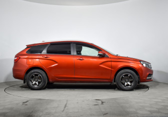 Подержанный автомобиль LADA (ВАЗ) Vesta Wagon 2018 года (3 фото)