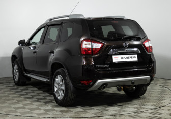 Подержанный автомобиль Nissan Terrano 2019 года (7 фото)