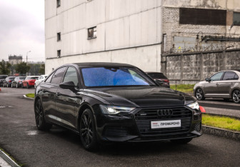 Подержанный автомобиль Audi A6 Sedan 2020 года (5 фото)