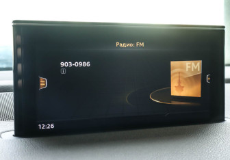 Подержанный автомобиль Audi Q7 2015 года (46 фото)