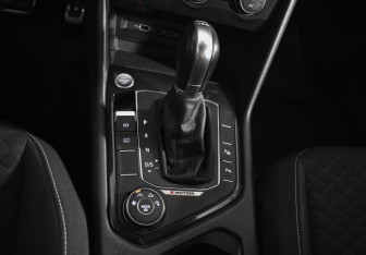 Подержанный автомобиль Volkswagen Tiguan 2018 года (17 фото)