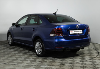Подержанный автомобиль Volkswagen Polo Sedan 2019 года (7 фото)