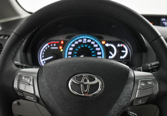 Подержанный автомобиль Toyota Venza 2009 года (18 фото)