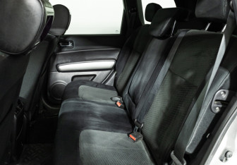 Подержанный автомобиль Nissan X-Trail 2013 года (10 фото)