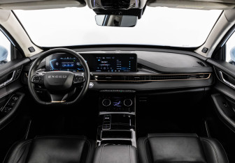 Подержанный автомобиль Exeed LX 2023 года (11 фото)