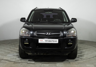 Подержанный автомобиль Hyundai Tucson 2008 года (2 фото)