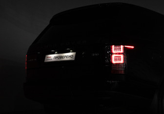 Подержанный автомобиль Land Rover Range Rover 2013 года (36 фото)