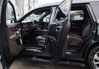 Подержанный автомобиль Exeed VX 2023 года (9 фото)