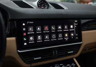 Подержанный автомобиль Porsche Cayenne 2021 года (17 фото)