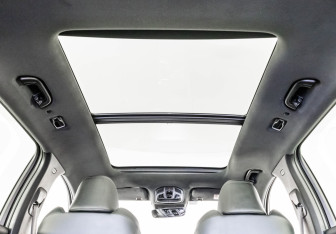 Подержанный автомобиль Geely Monjaro 2023 года (32 фото)