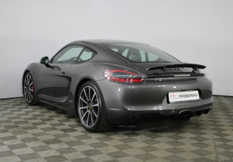 Подержанный автомобиль Porsche Cayman 2016 года (16 фото)