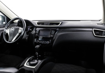 Подержанный автомобиль Nissan X-Trail 2018 года (9 фото)