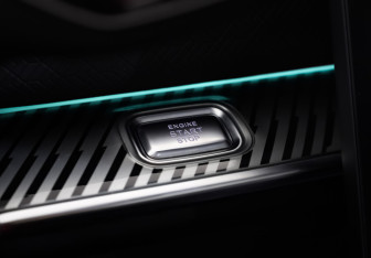 Подержанный автомобиль Jaecoo J7 2024 года (15 фото)