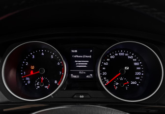 Подержанный автомобиль Volkswagen Tiguan 2019 года (21 фото)