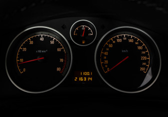 Подержанный автомобиль Opel Zafira Compactvan 2013 года (20 фото)