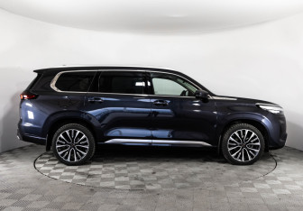 Подержанный автомобиль Exeed VX 2023 года (4 фото)