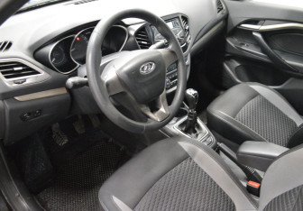 Подержанный автомобиль LADA (ВАЗ) Vesta Sedan 2016 года (10 фото)