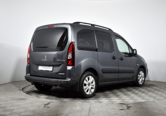 Подержанный автомобиль Citroen Berlingo 2021 года (5 фото)